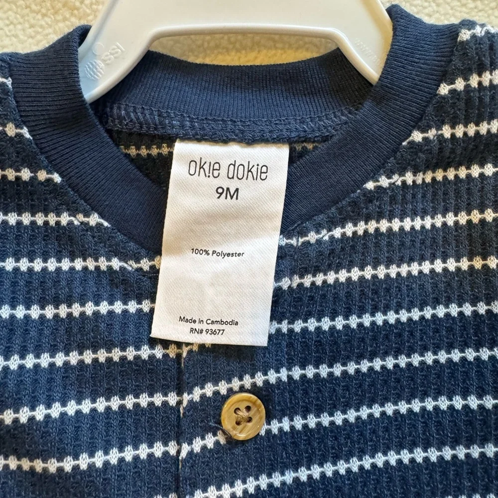 Okie Dokie Baby Boys Short Sleeve Blue White Striped Romper 9m NWT